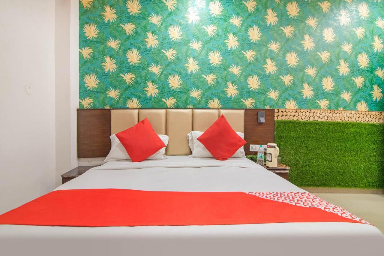 Oyo 48489 Adarsh Plaza Hotell Sahāranpur Eksteriør bilde