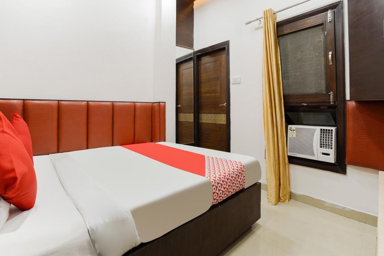 Oyo 48489 Adarsh Plaza Hotell Sahāranpur Eksteriør bilde