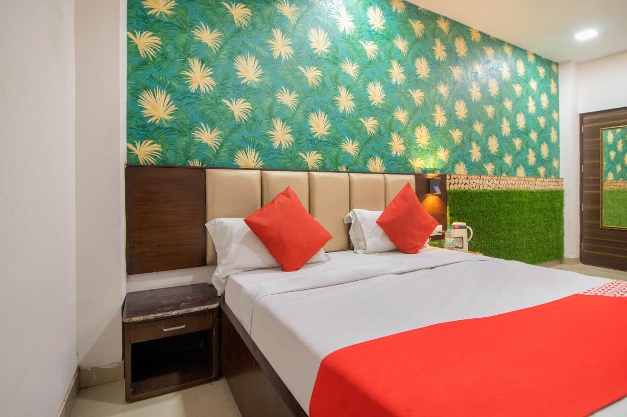 Oyo 48489 Adarsh Plaza Hotell Sahāranpur Eksteriør bilde