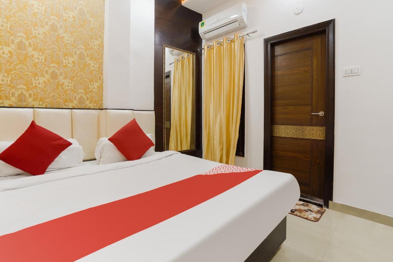 Oyo 48489 Adarsh Plaza Hotell Sahāranpur Eksteriør bilde